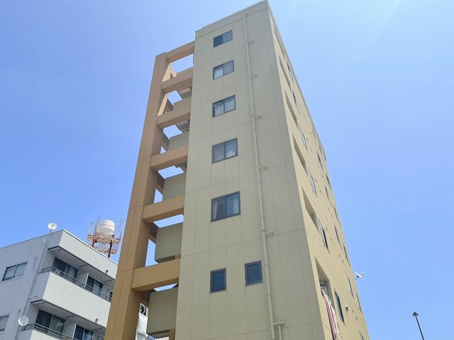 広島市南区宇品海岸のマンションの建物外観