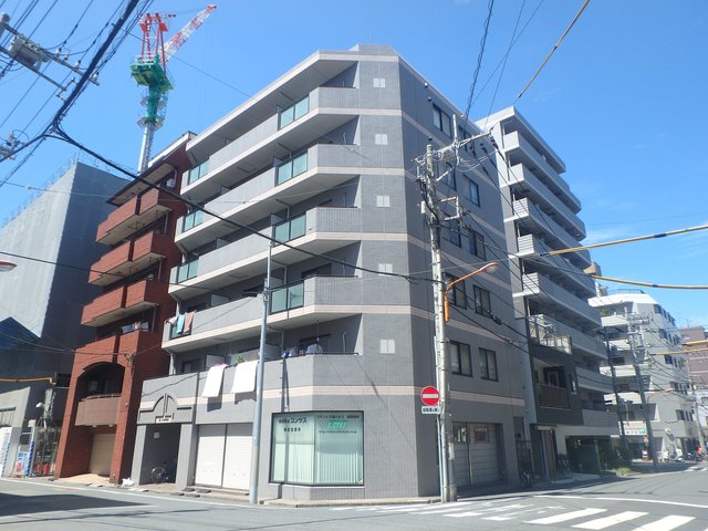 【墨田区緑のマンションの建物外観】