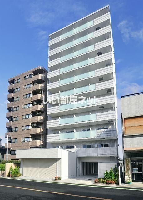 川越市菅原町のマンションの建物外観