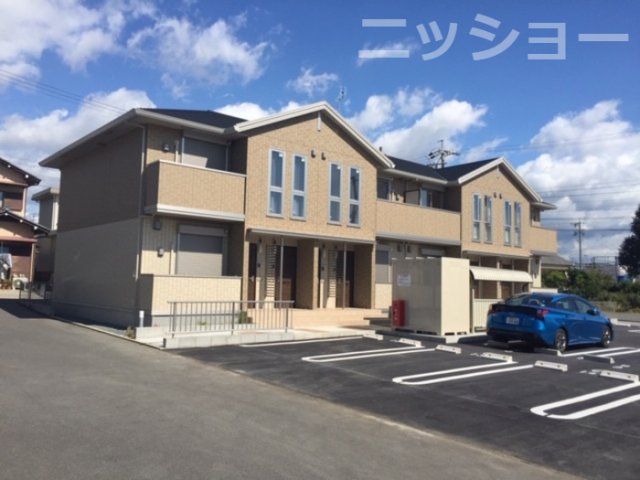 D-roomやまはC棟の建物外観