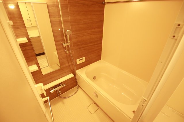 バス・シャワールーム　別室の参考写真です。※現況優先