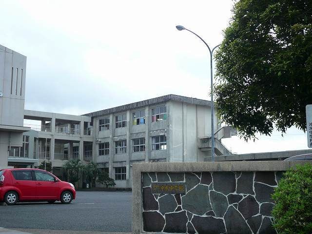 中学校　都城市立沖水中学校（中学校）まで1100m