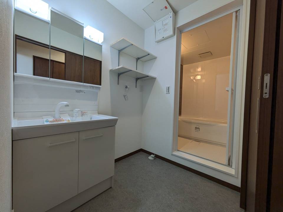 洗面設備　洗面所