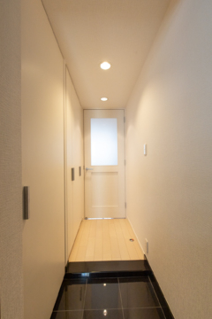 玄関　※写真は同タイプ住戸です。