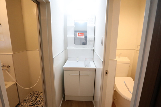 洗面設備　※別部屋の写真です