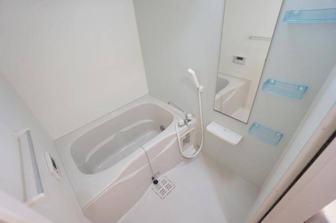 バス・シャワールーム　浴室