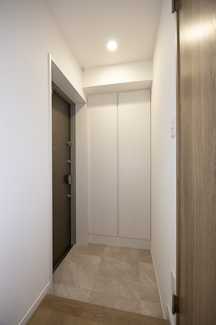 玄関　※写真は同タイプ住戸です。