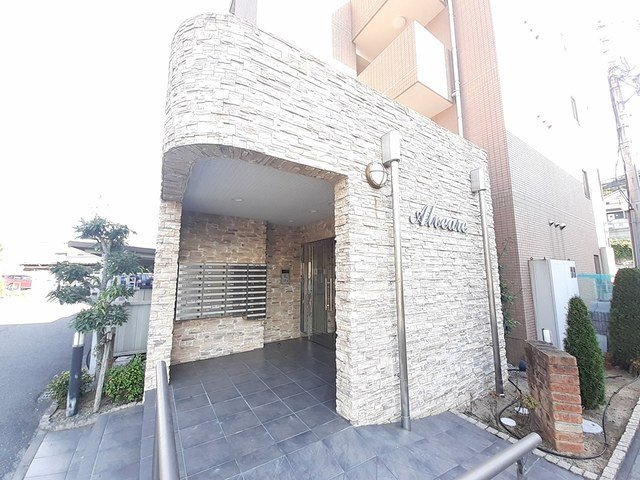 エントランス　毎日通るエントランスはこのようになっています