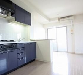 居室・リビング　☆明るい居間☆