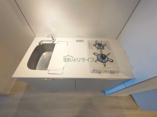 キッチン　※参考写真　1404号室（同じタイプ）の写真となります。