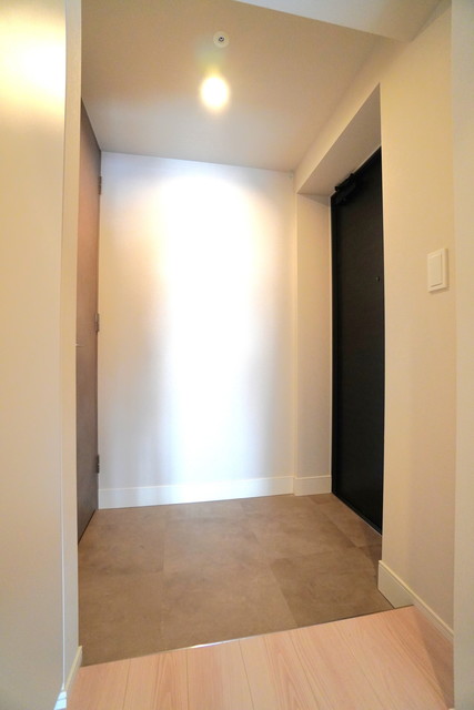 玄関　※写真は同タイプ住戸です。