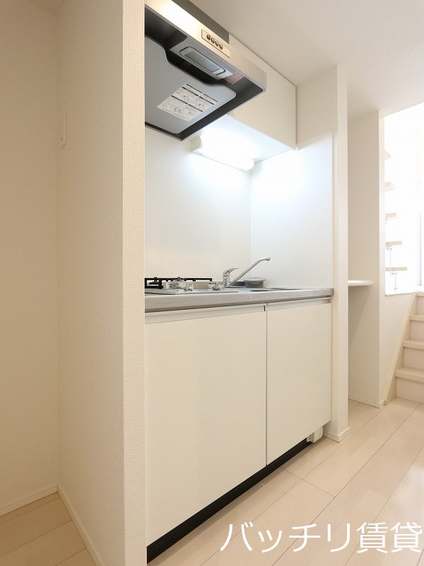 キッチン　同型タイプの為、現状を優先致します。