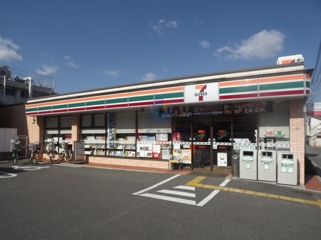 コンビニ　セブンイレブン豊中千成町店（コンビニ）まで749m