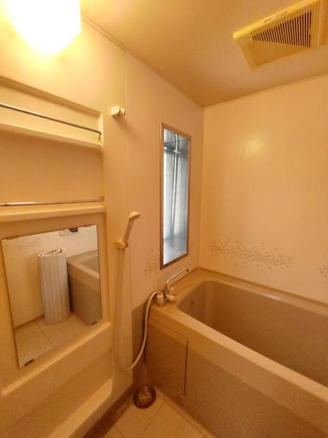 バス・シャワールーム　きれいなお風呂です