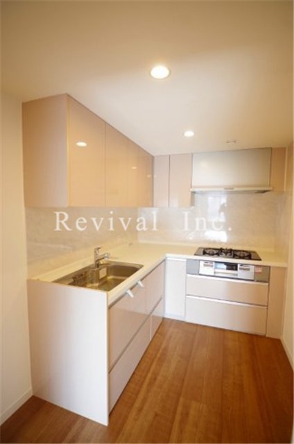 キッチン　L字型　ガスコンロシステムキッチン