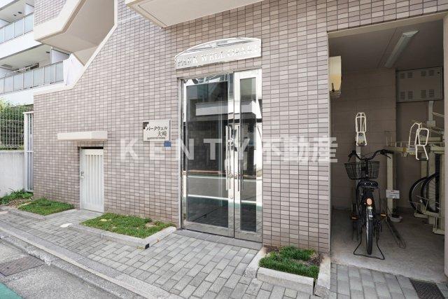 エントランス　建物の内部です