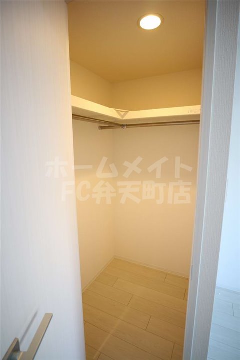 収納　ウォークインクローゼット