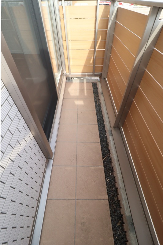 バルコニー　図面と現状に相違がある場合には現状を優先