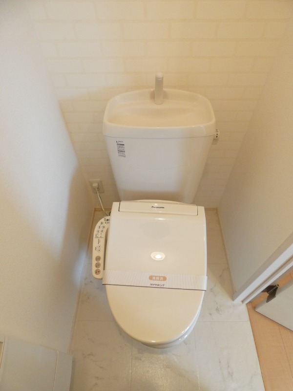 トイレ　図面と現状に相違がある場合には現状を優先