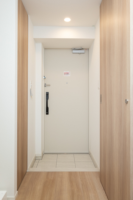 玄関　※写真は同タイプ住戸です。