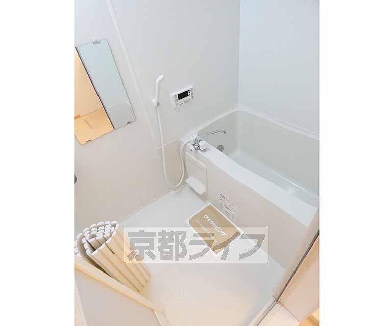 バス・シャワールーム　ゆったりとしたお風呂です。