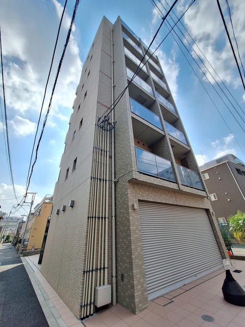 建物外観　★エントランスオートロック・エレベーターあり。複数路線利用可