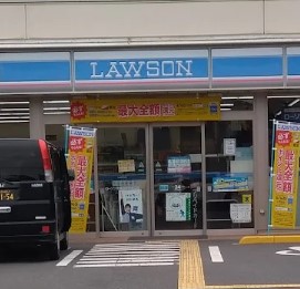 コンビニ　ローソン 北春日部駅東口店（コンビニ）まで427m