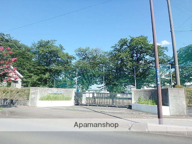 小学校　上尾市立芝川小学校（小学校）まで254m