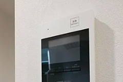 セキュリティ　モニター付きインターホン