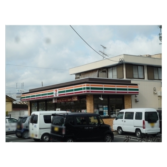 コンビニ　セブンイレブン静岡国吉田店（コンビニ）まで220m