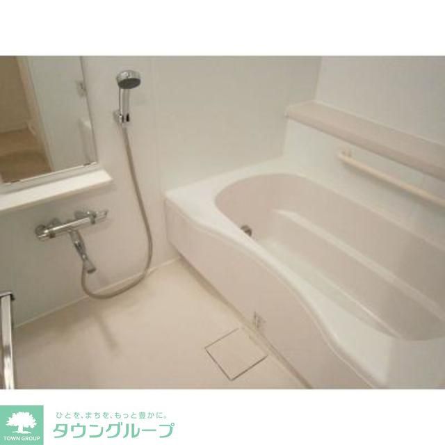 バス・シャワールーム　※写真は同タイプ住戸です。