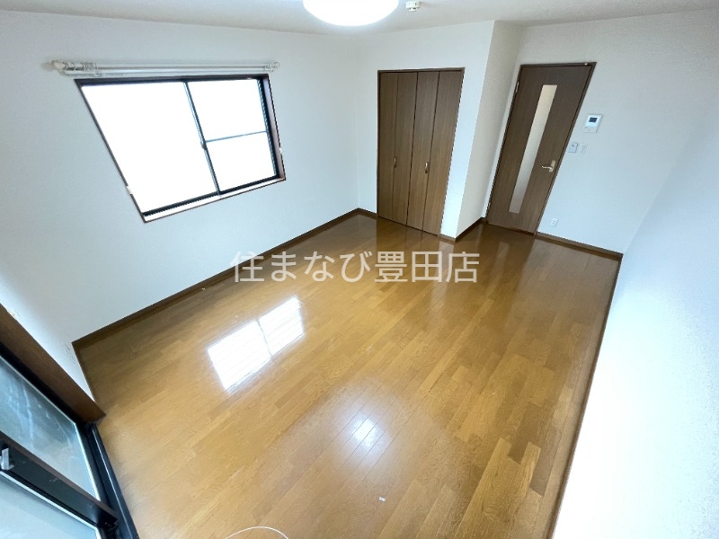 居室・リビング　同型別部屋写真