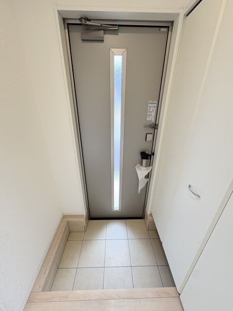 玄関　２号棟参考