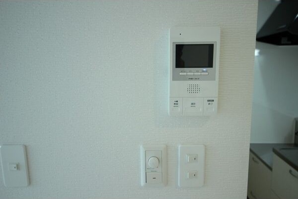 セキュリティ　防犯面に配慮したＴＶモニターホン付きです！