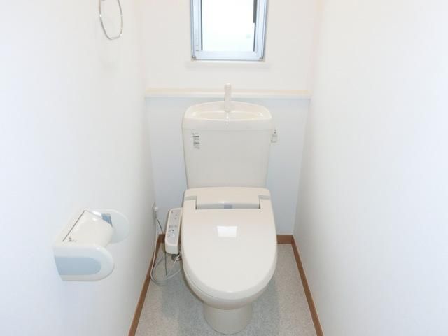 トイレ　★ウォシュレット付トイレになっています★