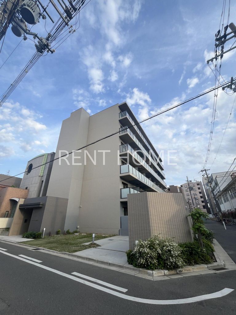建物外観　RC造の重厚なマンションです。
