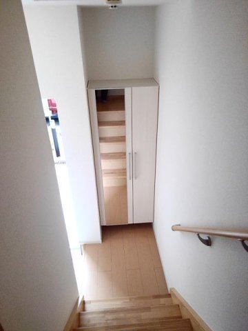モデッサ芳野Nの玄関写真