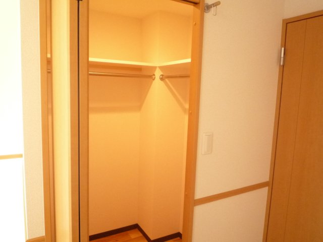 収納　※別部屋のお写真で、現況優先と致します。