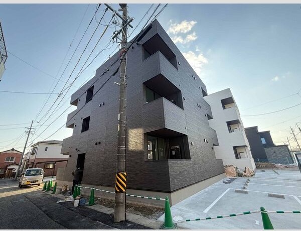 名鉄小牧線 味美駅 徒歩13分 築1年