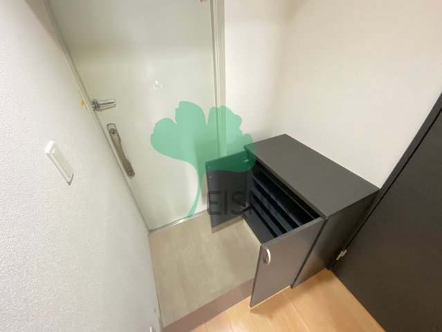 玄関　下駄箱もしっかりついてます！
