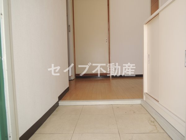 玄関　写真はイメージです