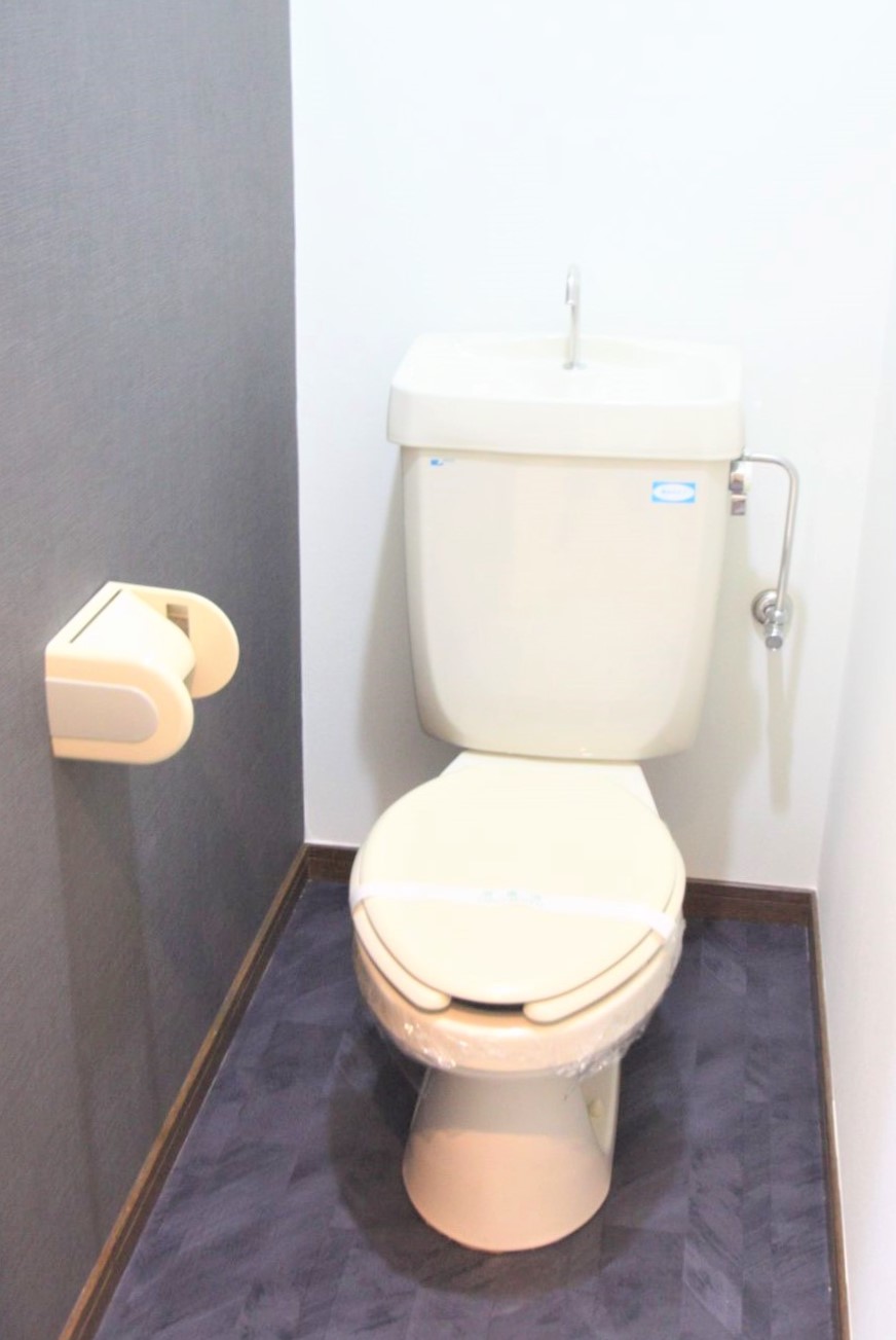 トイレ　ウォッシュレット標準装備です♪