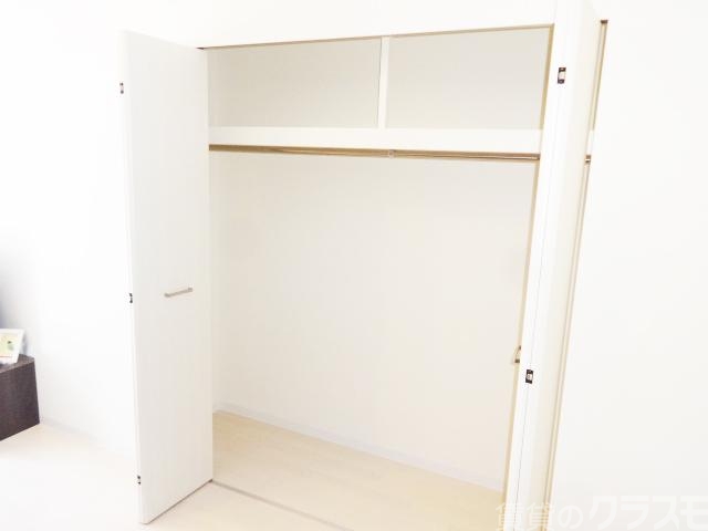 収納　余計な物はしまってしまいましょう。