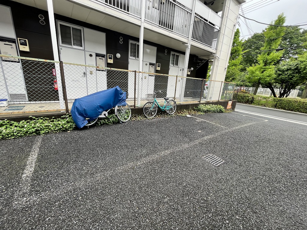 駐車場　敷地内駐車場あり♪