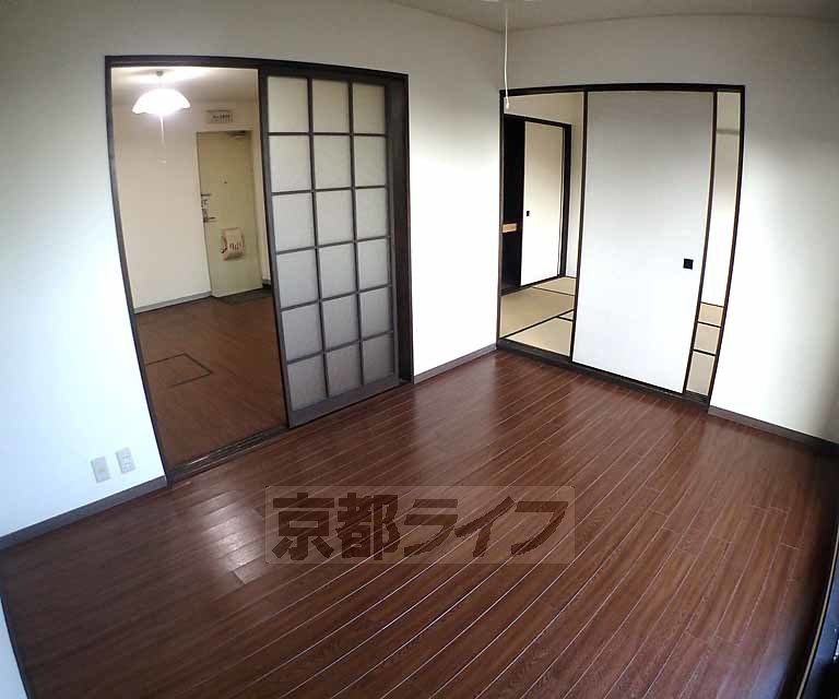 居室・リビング　フローリングで綺麗なお部屋です