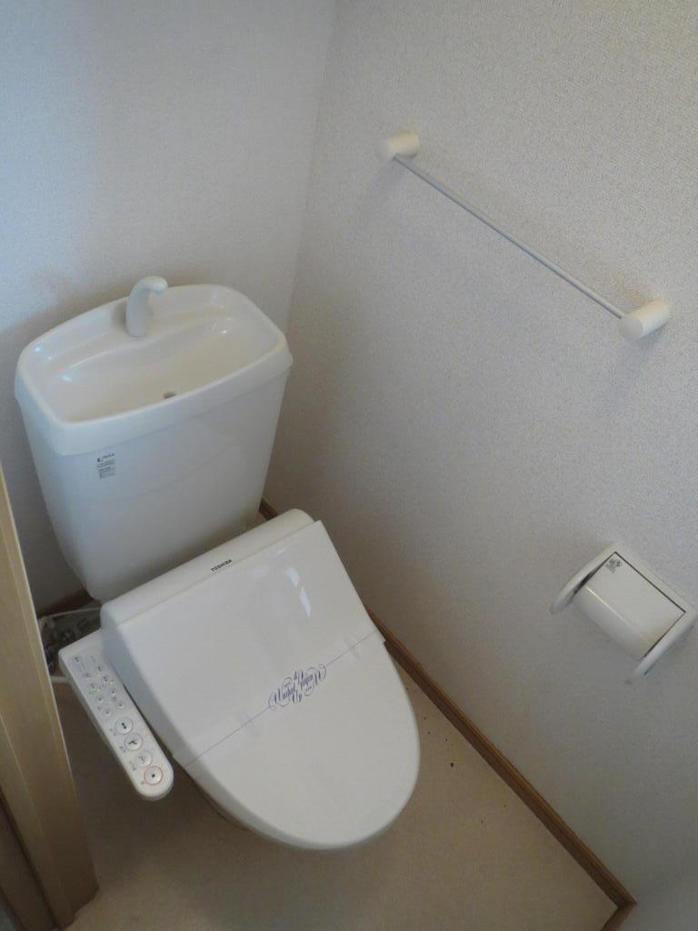 サン平塚B棟のトイレ写真
