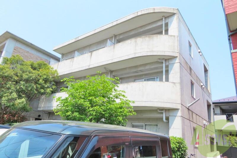 仙台市若林区二軒茶屋のマンションの建物外観
