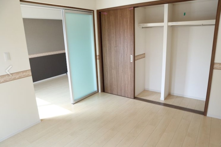 その他部屋・スペース　ゆったり過ごせる居間です