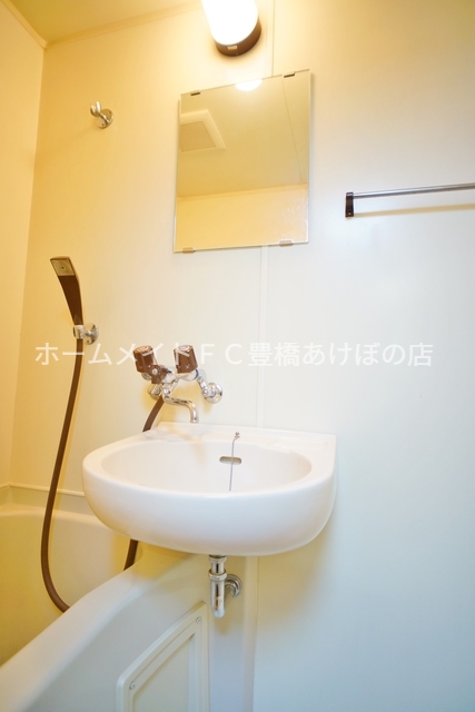洗面設備　同型別部屋写真