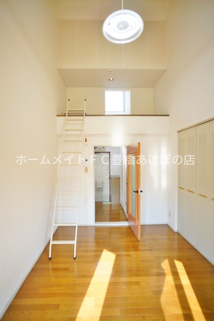 居室・リビング　同型別部屋写真